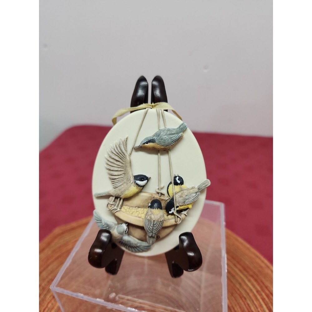 VTG 1997 Marjolein Bastin Honored Guests 3D Ornament Hallmark Feathered Friends